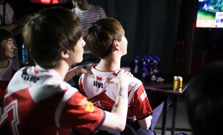 爱游戏app下载-关于JackeyLove重要时刻重返赛场，中国队带队取胜！比赛高潮迭起的信息