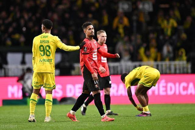 爱游戏-风云突变！山东泰山关键战强势反弹，法甲版图或重绘，震撼外界，官宣口径保持一致(胜利足球2022)